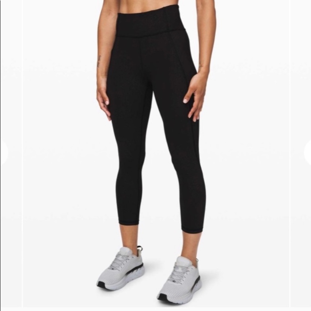 Lululemon Time to Sweat Crop size 6 Black